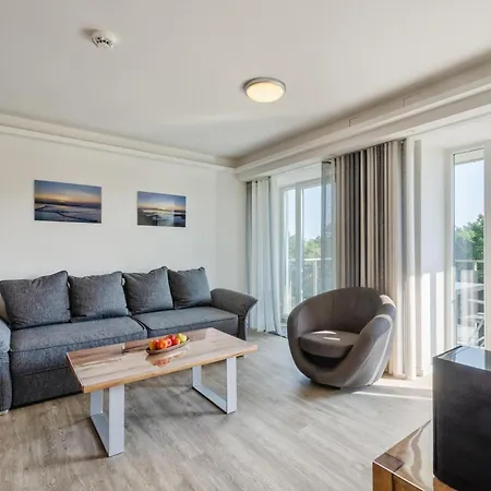 Prora - Apartment Mit Balkon - Ostwind * 빈츠